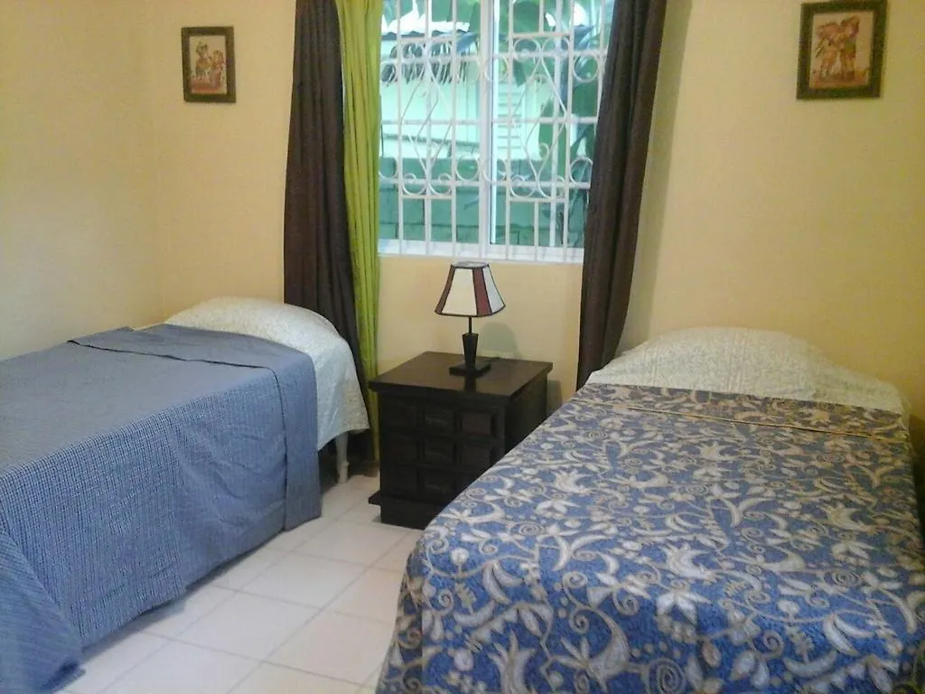 Relax In Sunny Montego Bay, Jamaica Apartment