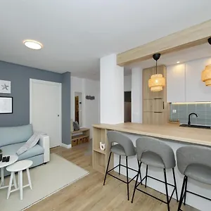 https://apartment-dream.hotelinzadar.com